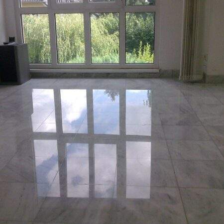 Carrara-marmor-polieren-450x450_238fc5b7 Carrara Marmor nachher – hochglanz poliert, Natursteinsanierung Berlin