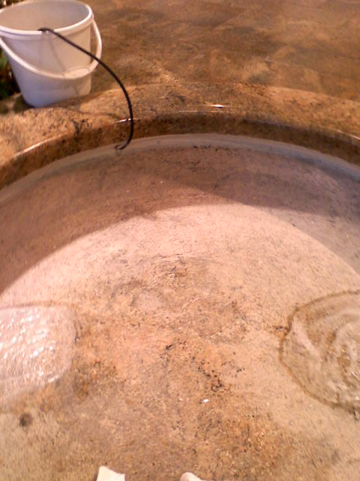 rCwPJyiZbxFFBwwV Granit-Brunnen/Pool Reinigung - Vorher